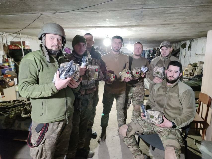 How first aid kits save lives of soldiers on the front line (25 first aid kits for soldiers in Bakhmut) - Rise of Ukraine