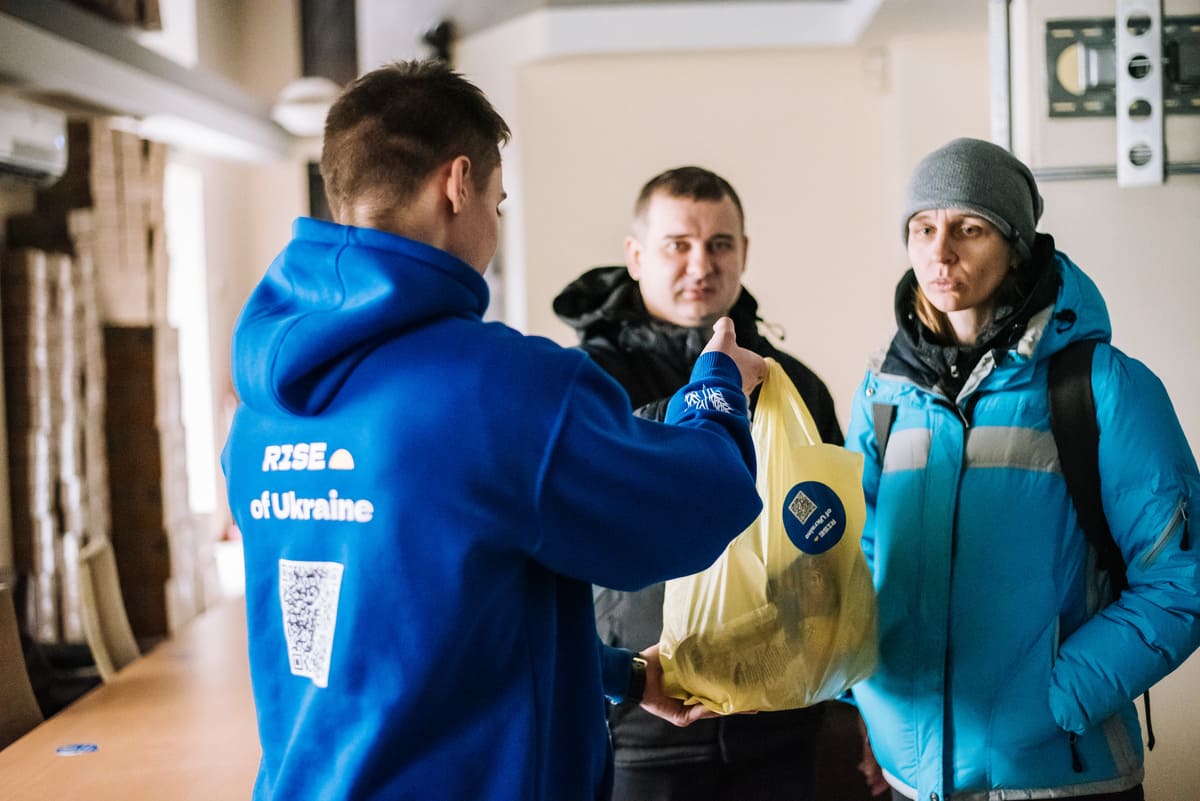 Native strangers - Rise of Ukraine